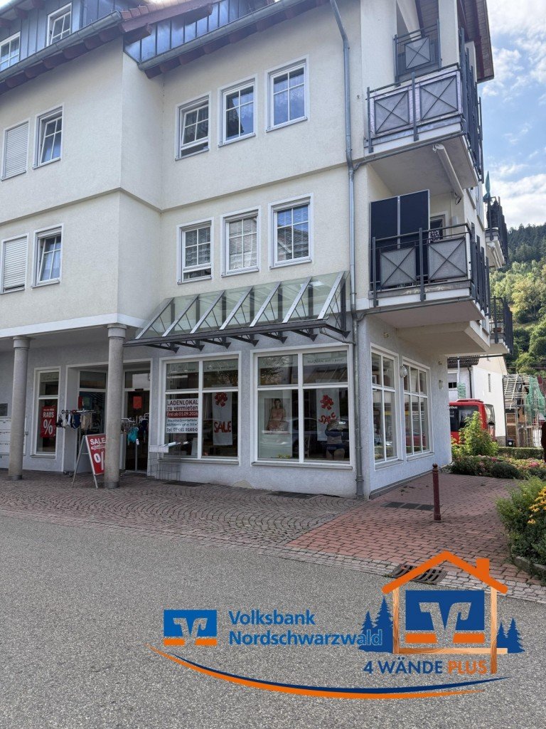 Au�enansicht Alpirsbach Ladenlokal Helles Ladenlokal in zentraler Lage mit gro�z�gigen Fensterfronten
